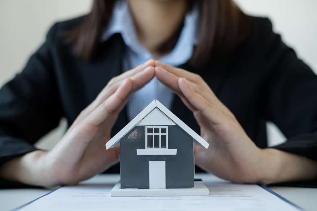 This image has an empty alt attribute; its file name is bigstock-The-House-Is-Covered-By-The-Ha-415475623-1024x683.jpg